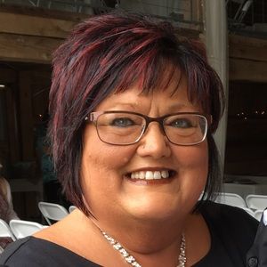 Meet your Posher, Lori